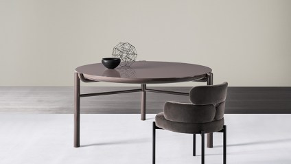 Zeno dining table 01 - Sylvie chair-870x492-02